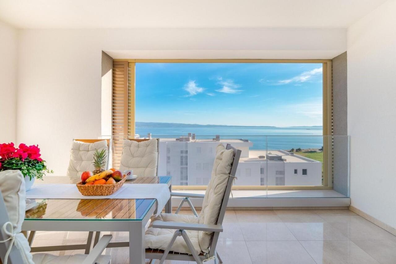 Sea View Apartment Ema Split Exterior photo