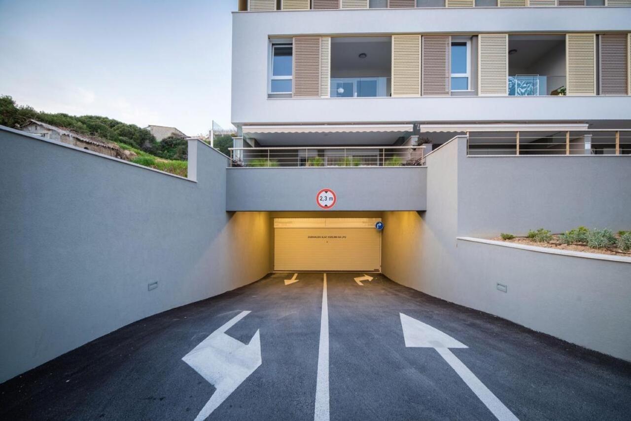 Sea View Apartment Ema Split Exterior photo